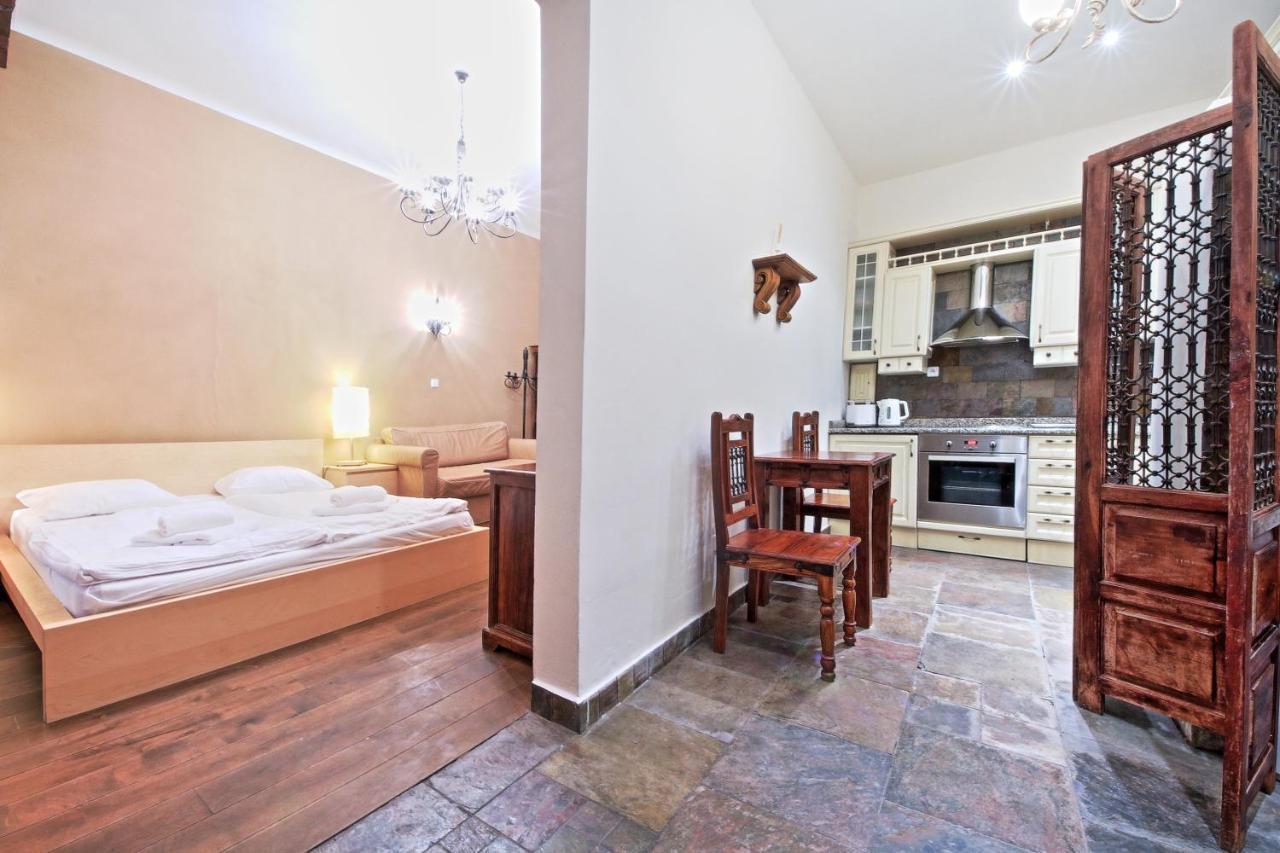 Rose Antique Apartment Прага Екстер'єр фото