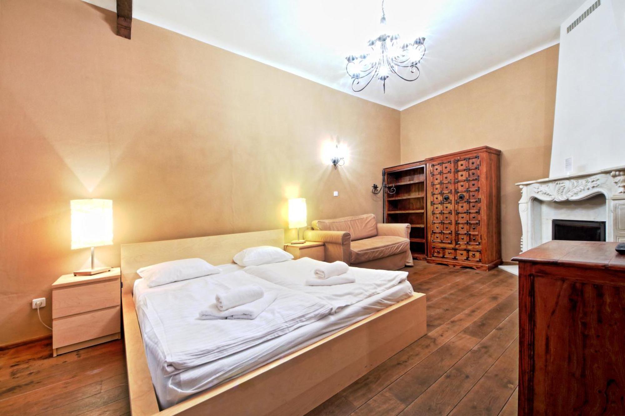Rose Antique Apartment Прага Екстер'єр фото